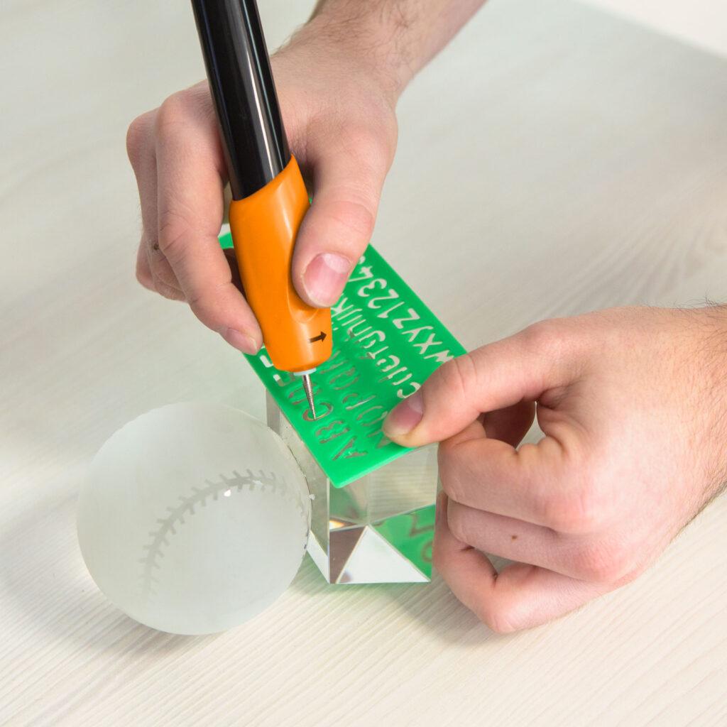 aparat de gravura cu baterii 2 x aa handy 1