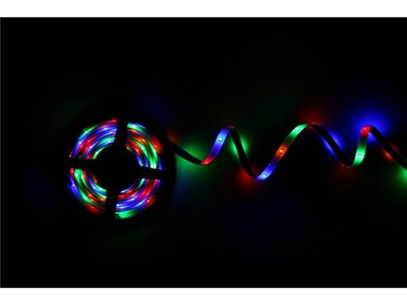 banda led well smd2835 lumina brgy 8b8r8g8y 12v 32led m 3m cu driver 6w 3