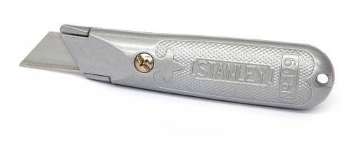 cutter 199e cu lama trapezoidala 2 10 199 stanley 2