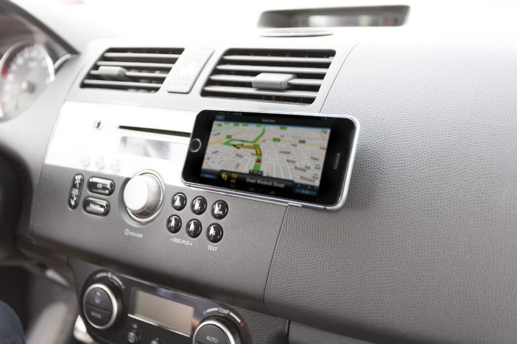 kit suport negru montare telefon universal konig 13 scaled