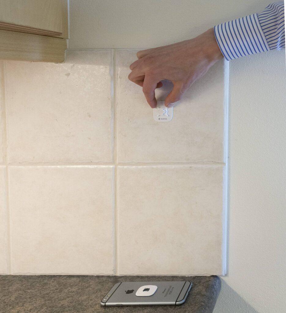 kit suport negru montare telefon universal konig 5 scaled