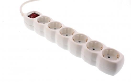 prelungitor 6 prize 5m alb cu intrerupator cablu 3xg15mmp well