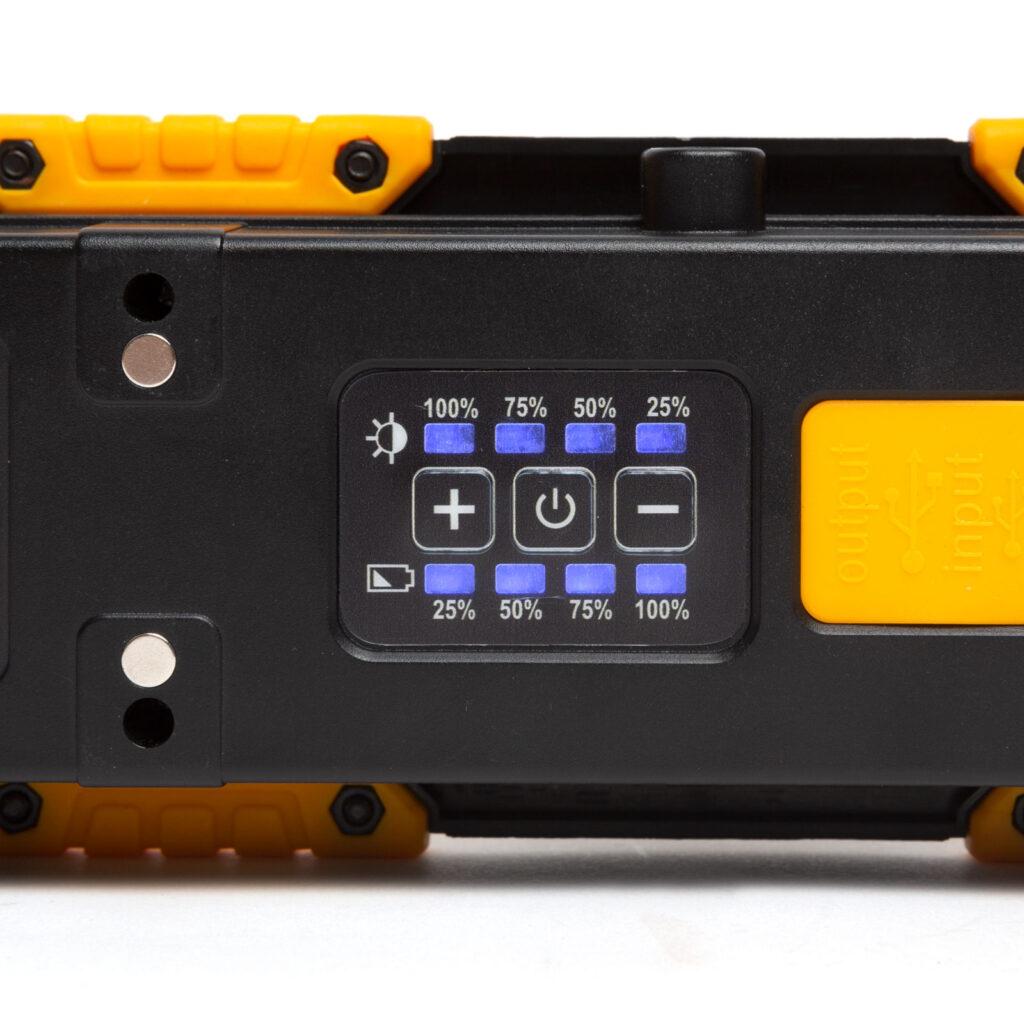 reflector led cu acumulator intensitate si focalizare reglabile 1200 lumeni phenom 18649 4