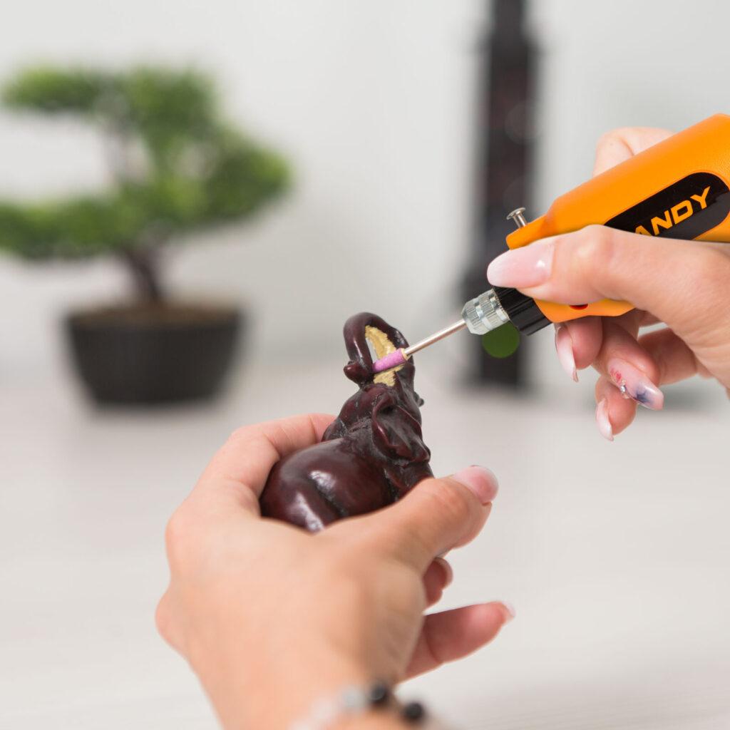 set masina pirogravat slefuit 230v 78 componente handy 1