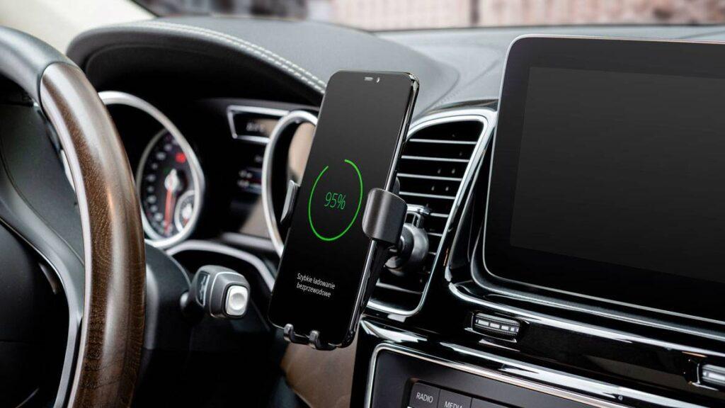suport telefon auto cu functie incarcare wireless qi inductiva krugermatz 2