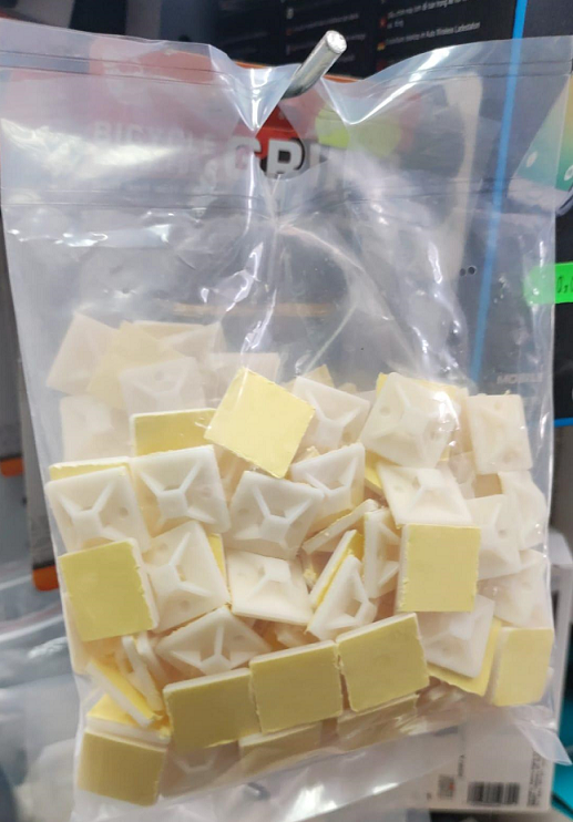 suporti autoadezive pentru coliere plastic 19x19mm 100buc fixpoint 1