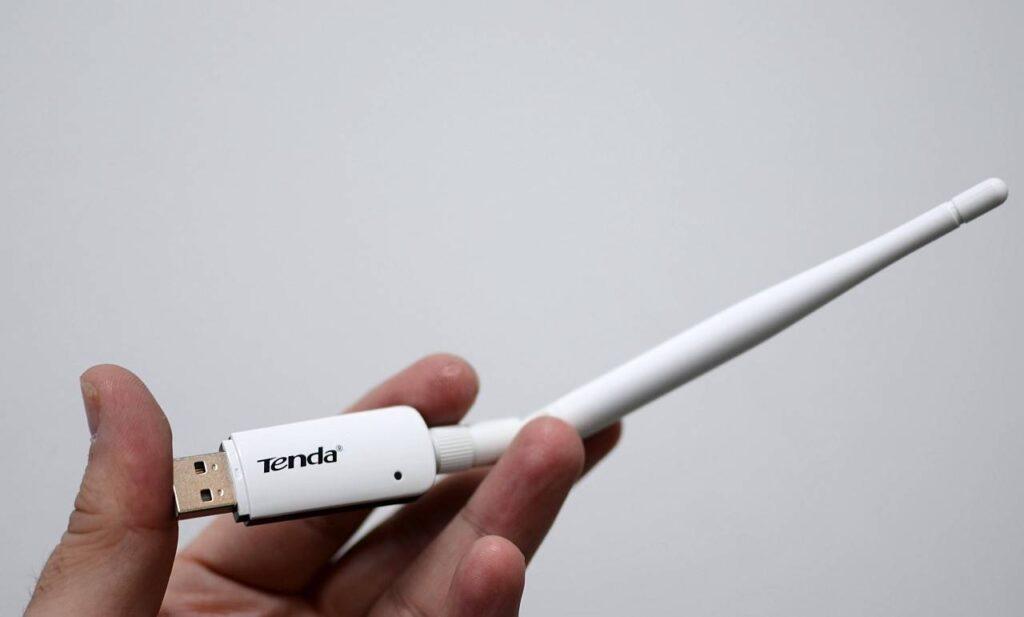 adaptor retea usb 20 wireless n 300mbps antena externa u1 tenda 7