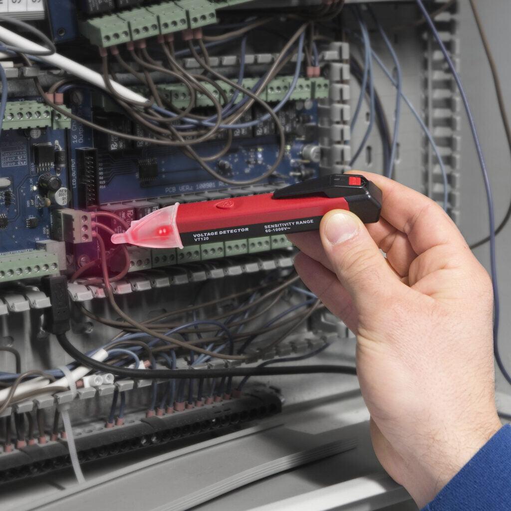 detector de tensiune fara contact direct cu lumina led maxwell 25818 2