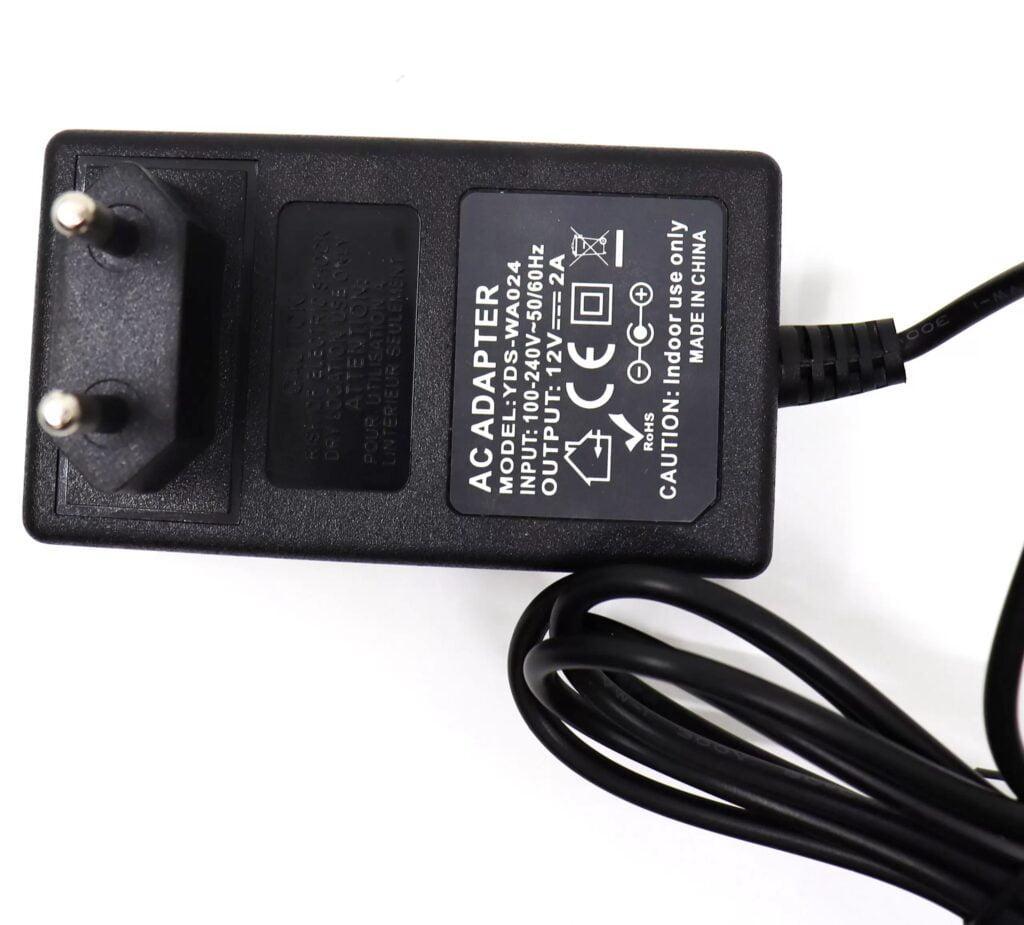 alimentator 100 240v la 12v 2a 21x55 mm yds wa024 1