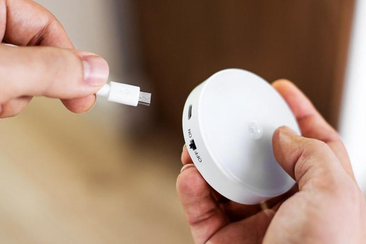 Lampa Led 06w 40lm 4000k Magnet Senzor Miscare Acumulator 550mah Rebel Zar0550