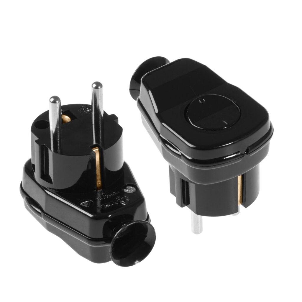 Stecher Shuko Iesire Laterala Negru Cu Intrerupator Wt 16u Lk Bk Plastrol