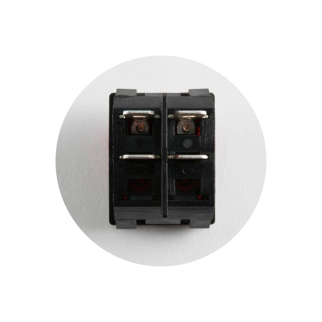 Comutator 250v 10a 2 Circuite 4 Contacte Cu Bec Rosu 32x26 Mm