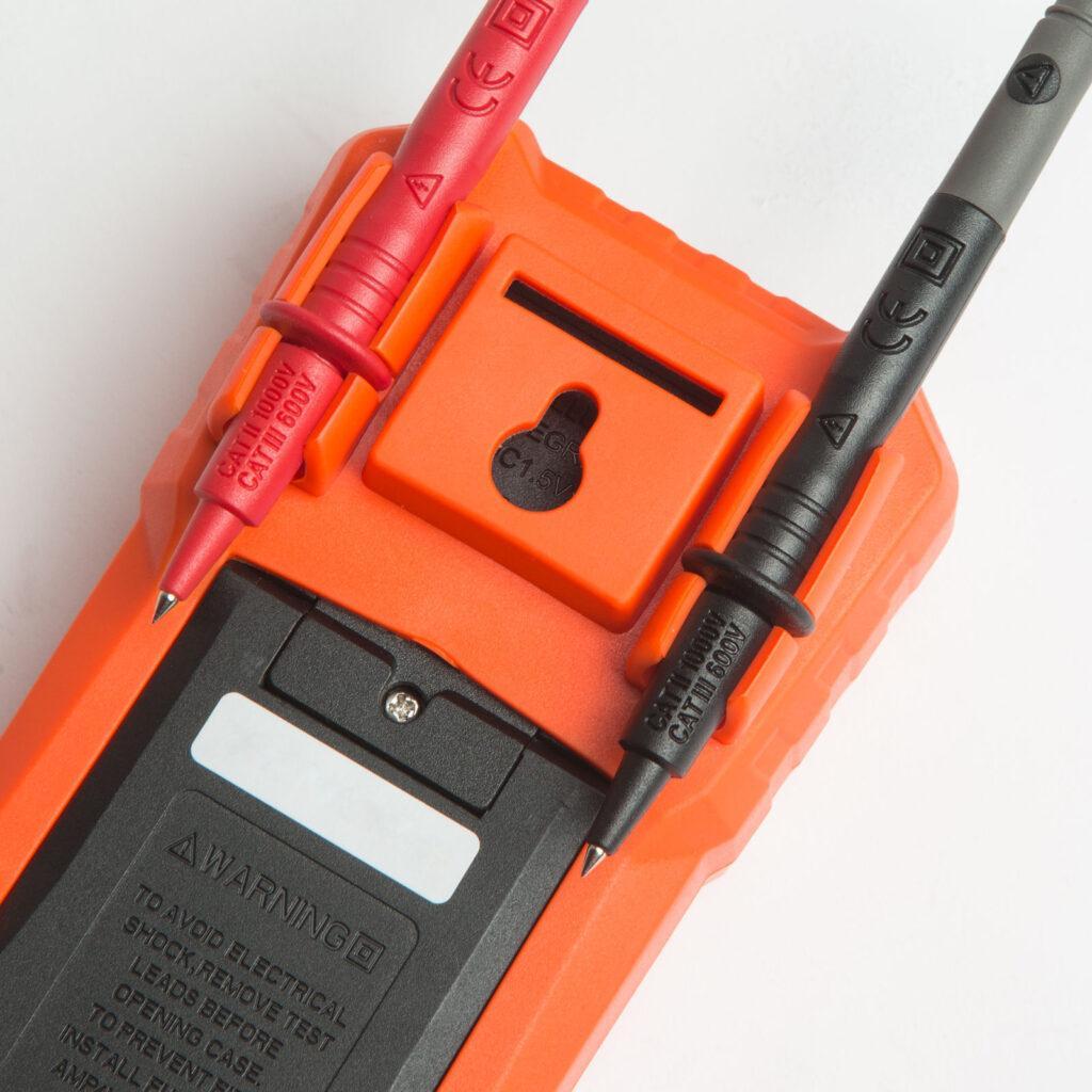 Multimetru Digital Maxwell Mx25221 Cu Tester Baterie Functie Lumina De Lucru