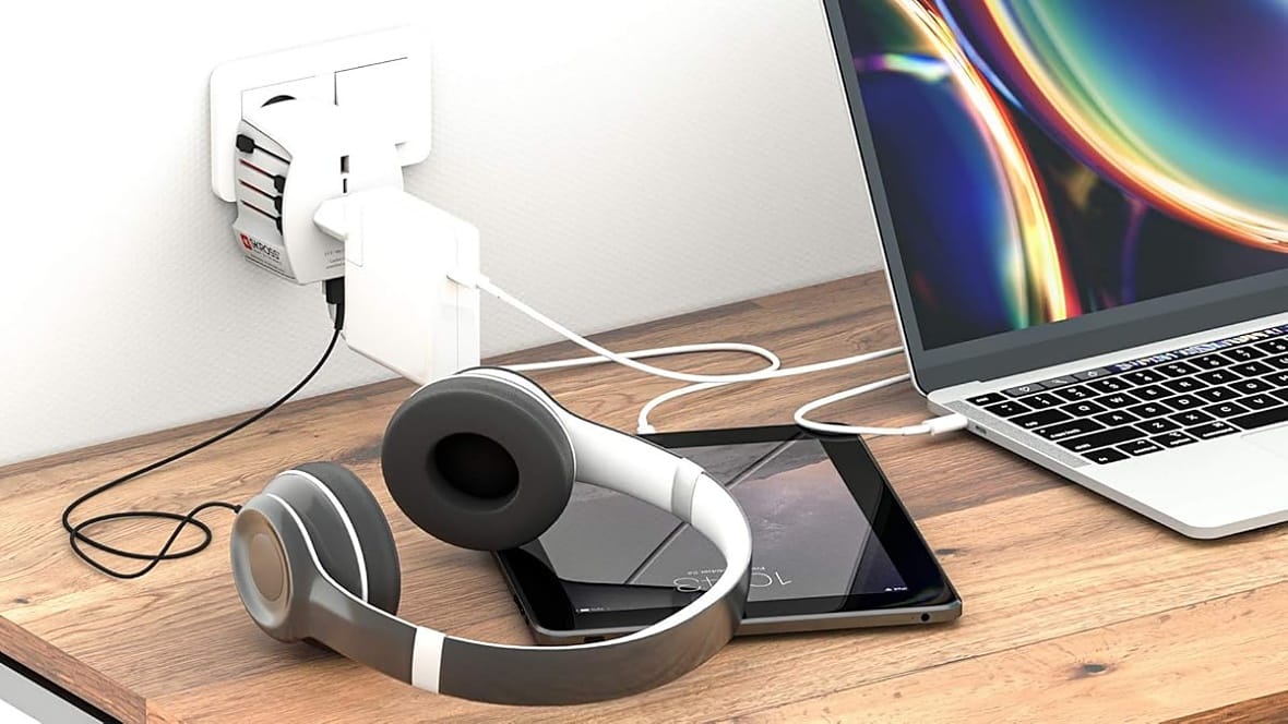 Adaptor Priza Universal Skross 1.302960 + 2x Usb 150 Tari Eu Sua Japonia Australia China Uk