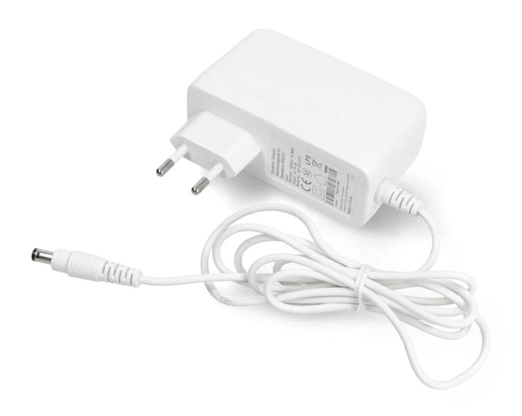 Alimentator AC/DC 12V 3000mAh 36W 55x2.5 mm alb