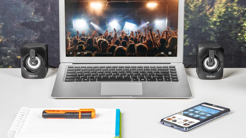 Boxe PC 2.0 2x3W alimentare USB 5V control volum CS-15 REBEL 4 Boxe Pc 20 2x3w Alimentare Usb 5v Control Volum Cs 15 Rebel