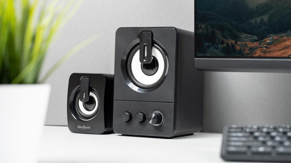 Boxe Pc 21 5w Subwoofer 2x3w Difuzoare Alimentare Usb 5v Control Volum Bas Inalte Cs 50 Rebel