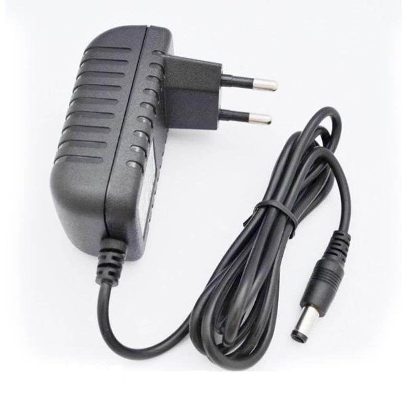 Alimentator 220V la 5V 3A 5.5X2.1mm 1 Alimentator 220v La 5v 3a 55x21mm