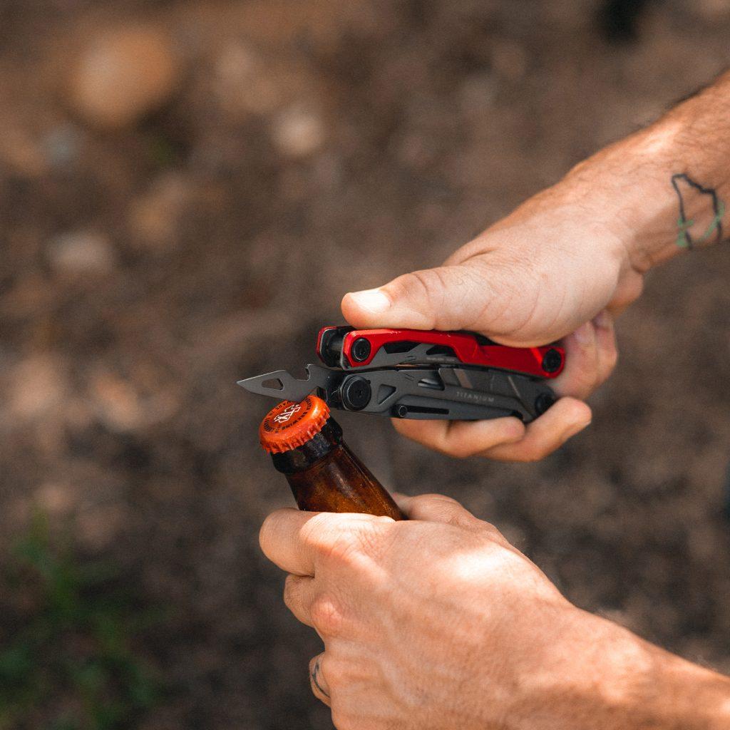 True Utility Ti Pocket Multi Tool Tru Mtl 0004 G 7 Functii Acoperite Cu Nitrura De Titan