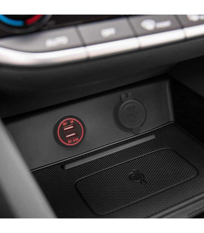 Adaptor auto cu lumina rosie USB 3.1A instalabil in locas bricheta 12–24V M'N'C