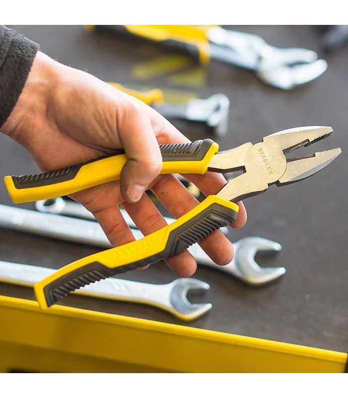 Cleste Universal Patent 200mm Stht0 74367 Stanley