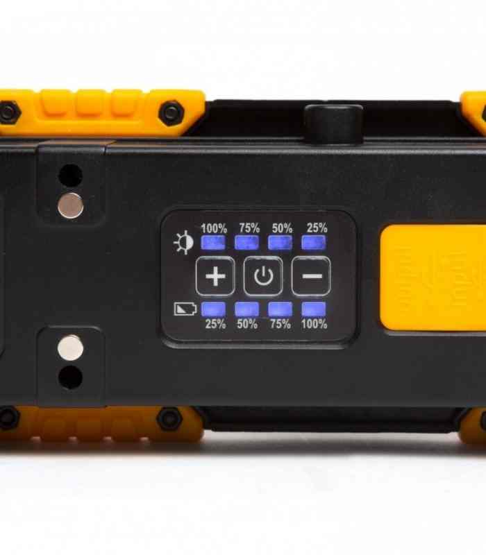 reflector led cu acumulator intensitate si focalizare reglabile 1200 lumeni phenom 18649 4