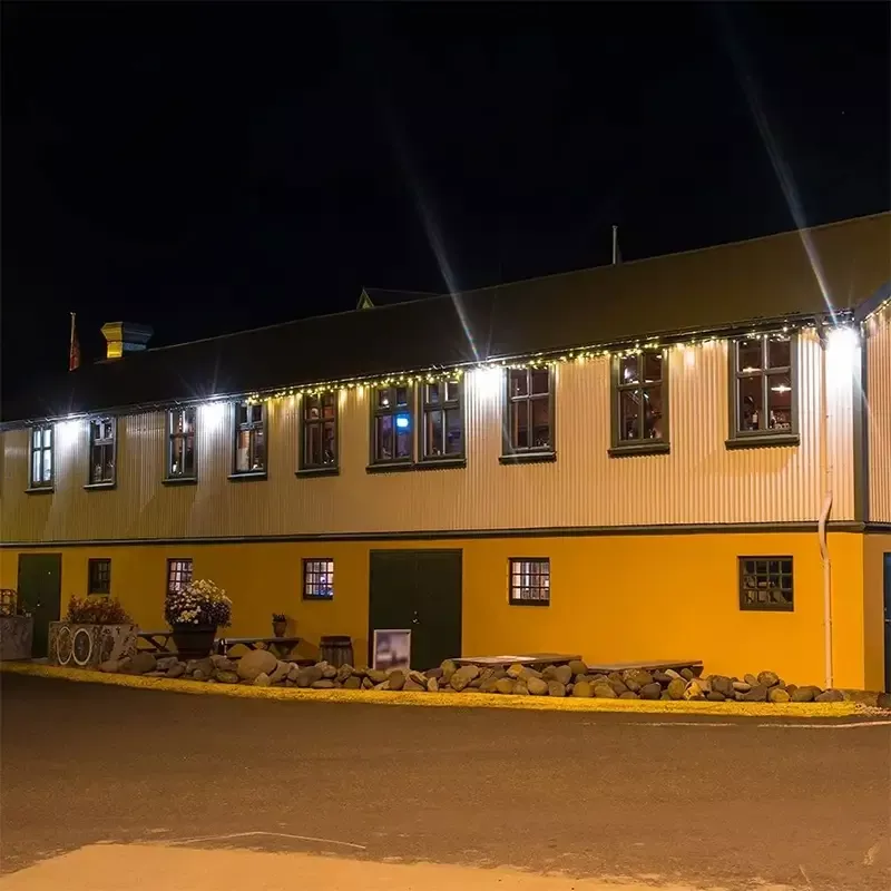 Reflector Led Smd 200w 17600lm 6400k Alb Rece Ip65 Negru V Tac Sku 6734