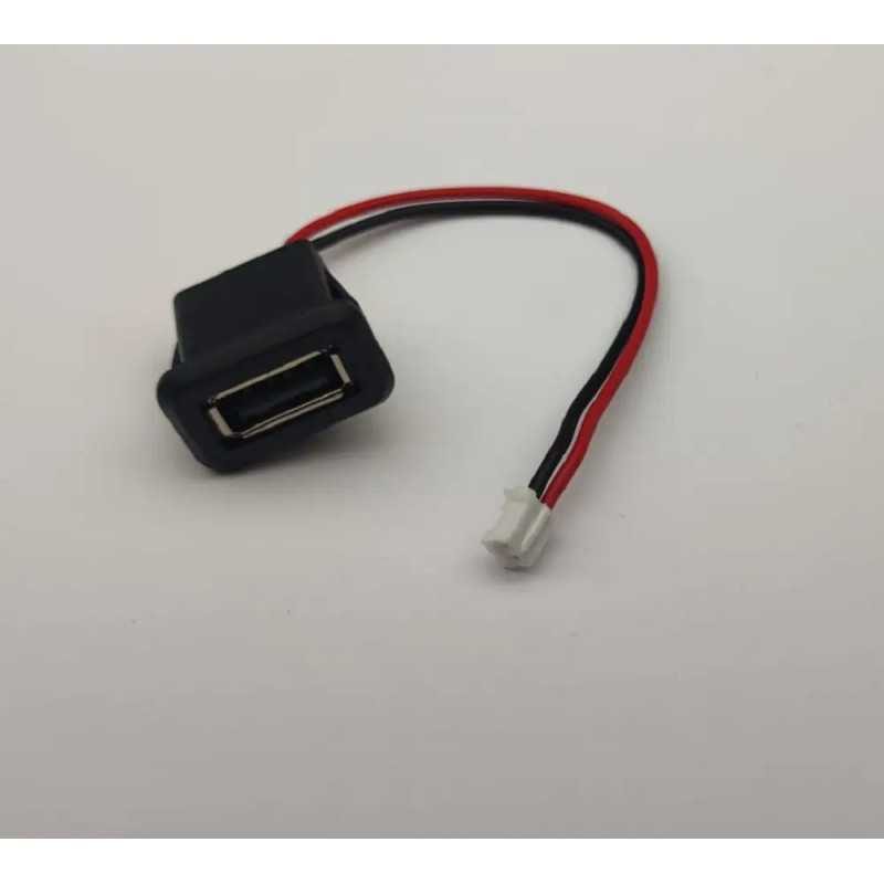 Mufa USB2.0 mama panou tip A 1 port gabarit mic cu 2 fire 18xH10mm