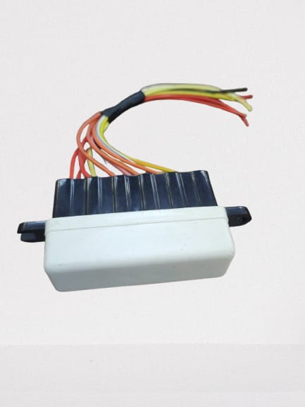 Suport Siguranta Auto Medie 20mm Cutie Bloc Pentru 6 Sigurante 10a Incluse Cu Fir