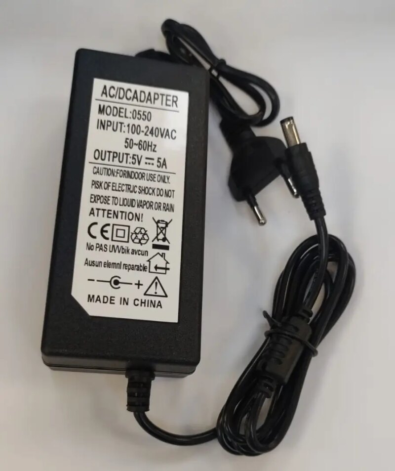 Alimentator AC/DC 100-240V - 5V 5A conector 2.5x5.5mm